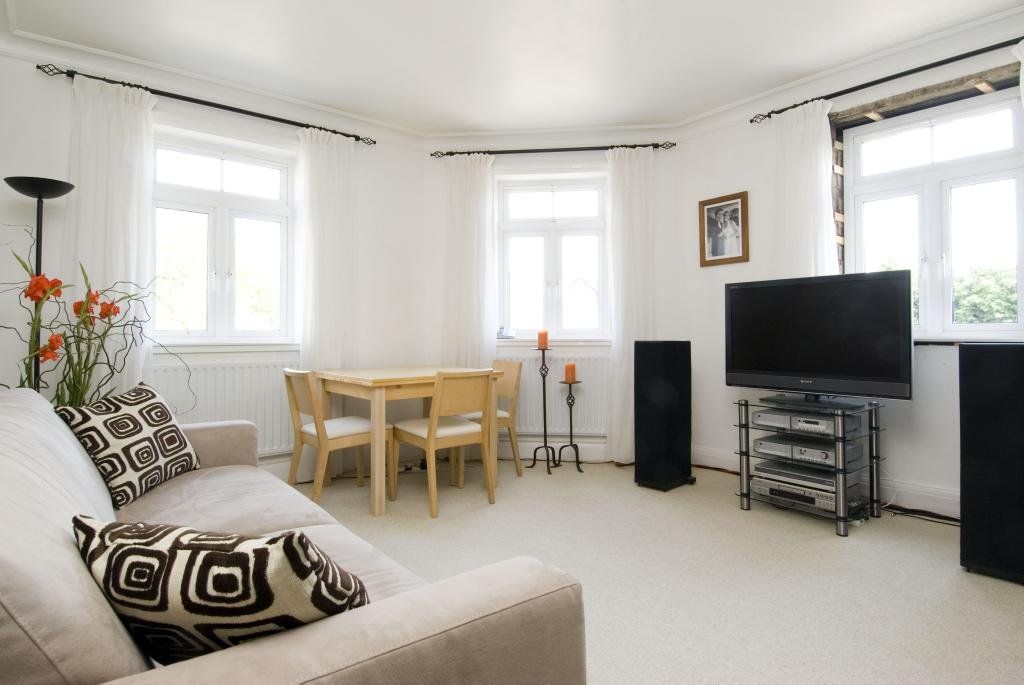 2 bed flat for sale in Sidmouth Road, London NW2 Zoopla
