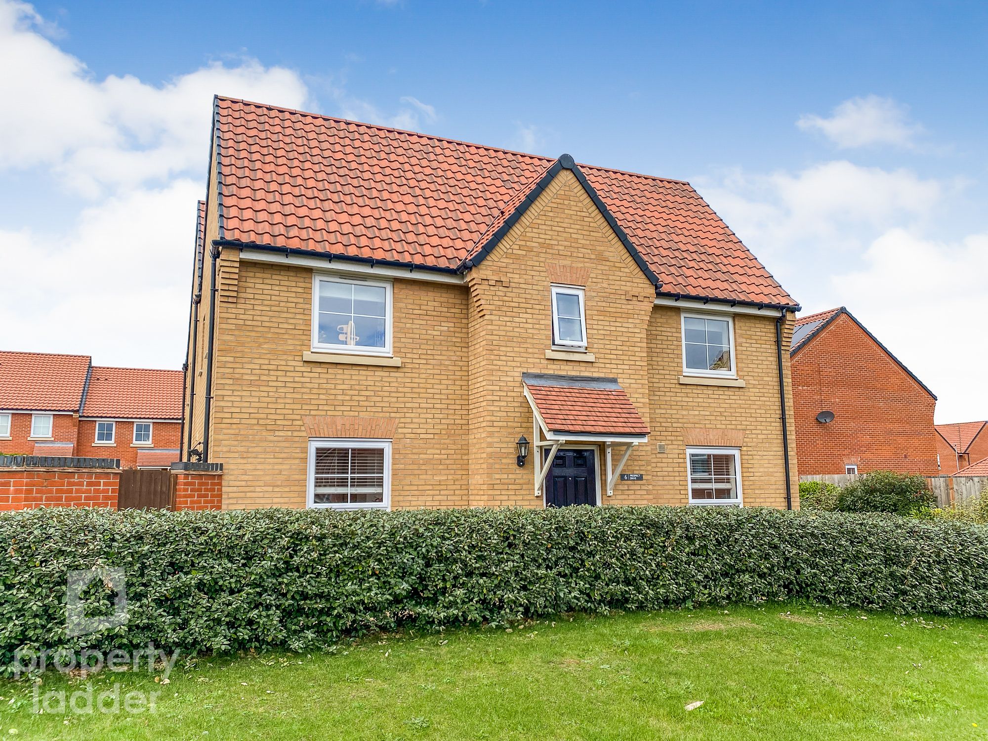3 bed semidetached house for sale in Prospect Drive, Aylsham, Norwich