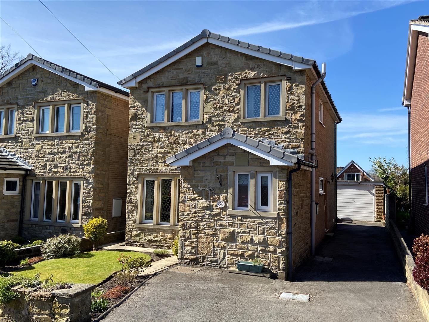 3 bed detached house for sale in St. Marys Walk, Mirfield WF14 Zoopla