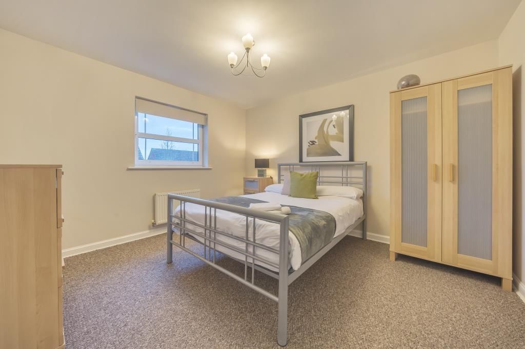 4 bed end terrace house for sale in Fairford Leys, Aylesbury HP19 Zoopla