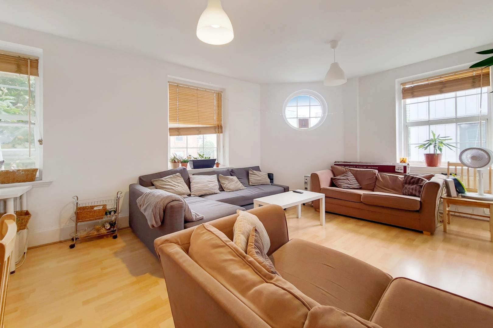 3 bed flat to rent in Whitechapel Road, London E1 Zoopla