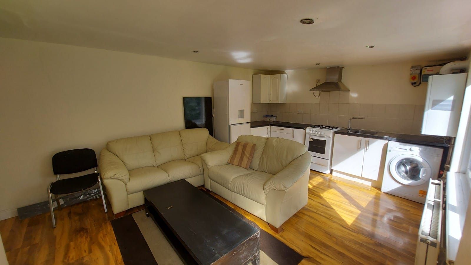 2 bed flat to rent in Road, Arkley, EN5 Zoopla