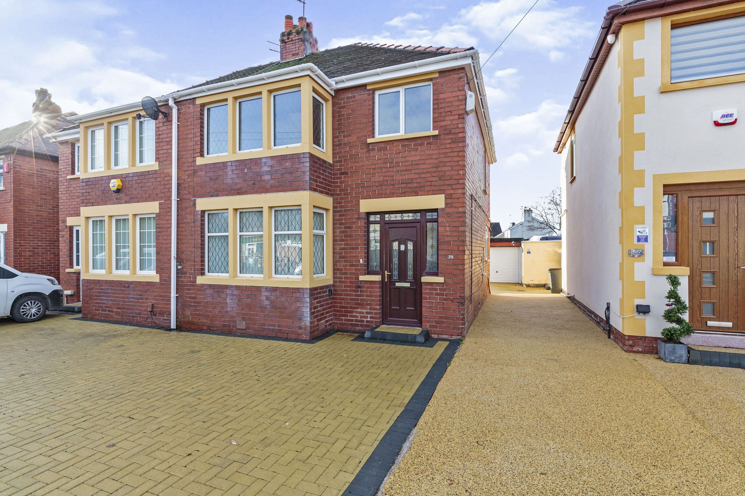 3 bed semidetached house to rent in Vicarage Lane, Blackpool FY4 Zoopla