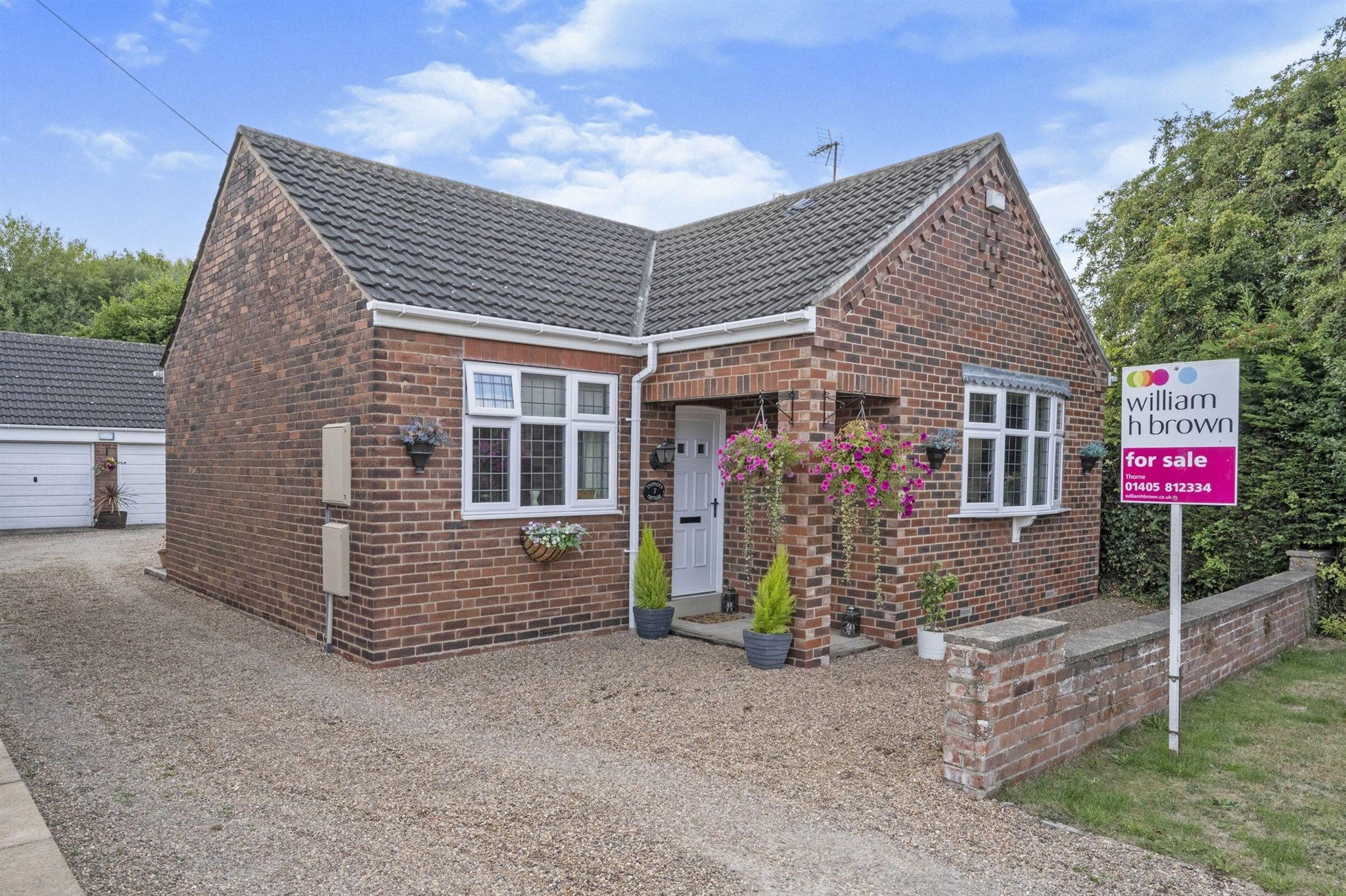 2 bed detached bungalow for sale in Ashfield Avenue, Thorne, Doncaster