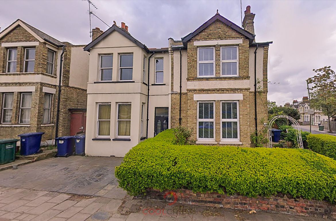 Studio to rent in Totteridge Lane, Whetstone, North London N20 Zoopla