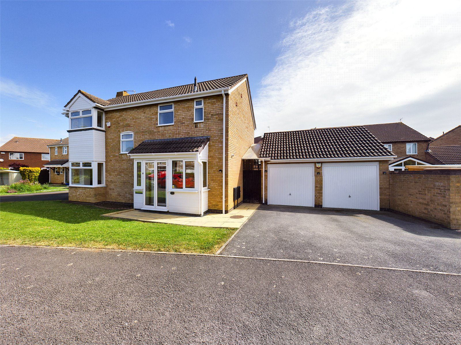 4 bed detached house for sale in Vulcan Way, Abbeymead, Gloucester