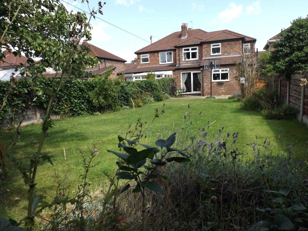 4 bed semidetached house for sale in Swan Road, Timperley, Altrincham