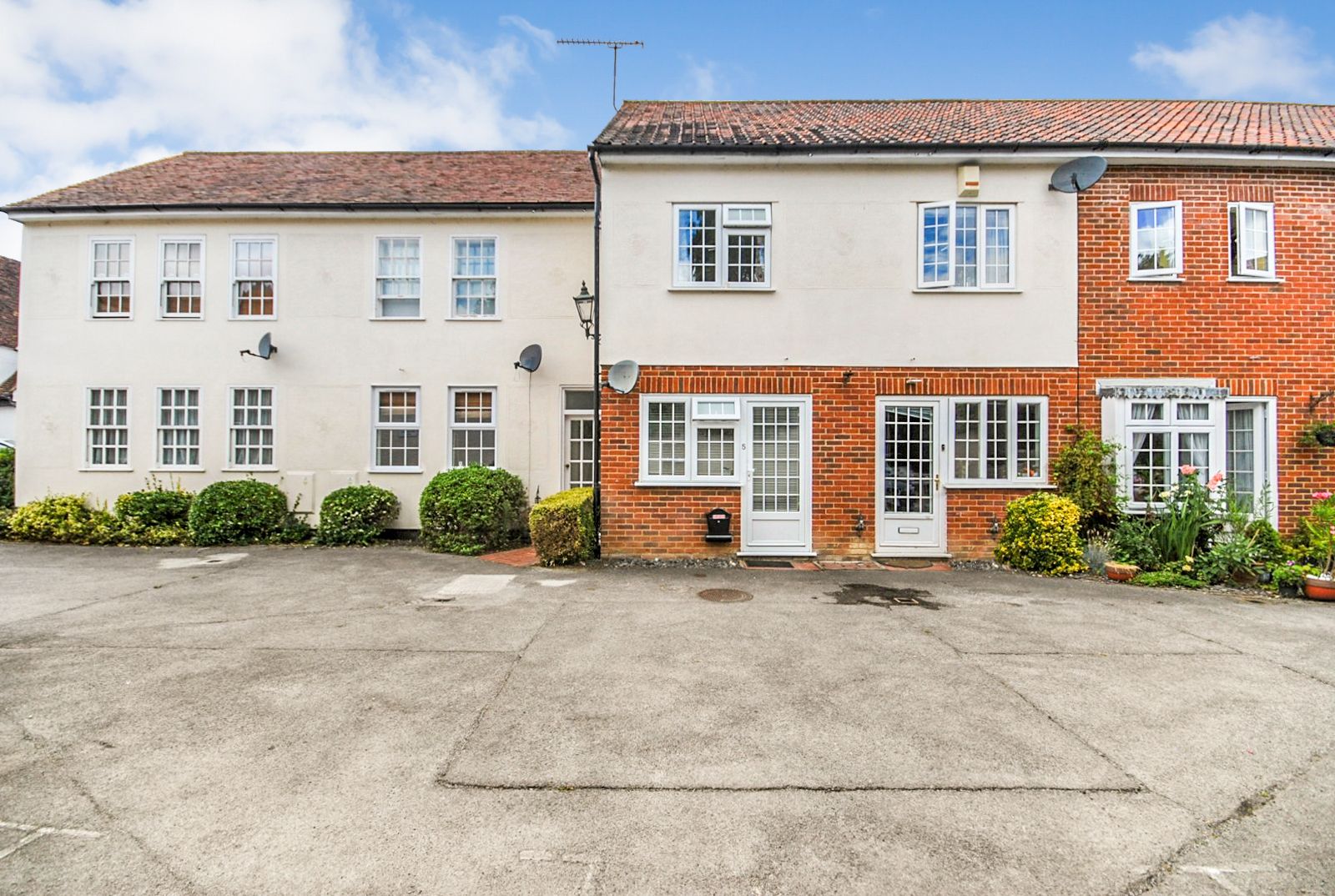 Studio to rent in Granary Court, Bell Street, Sawbridgeworth