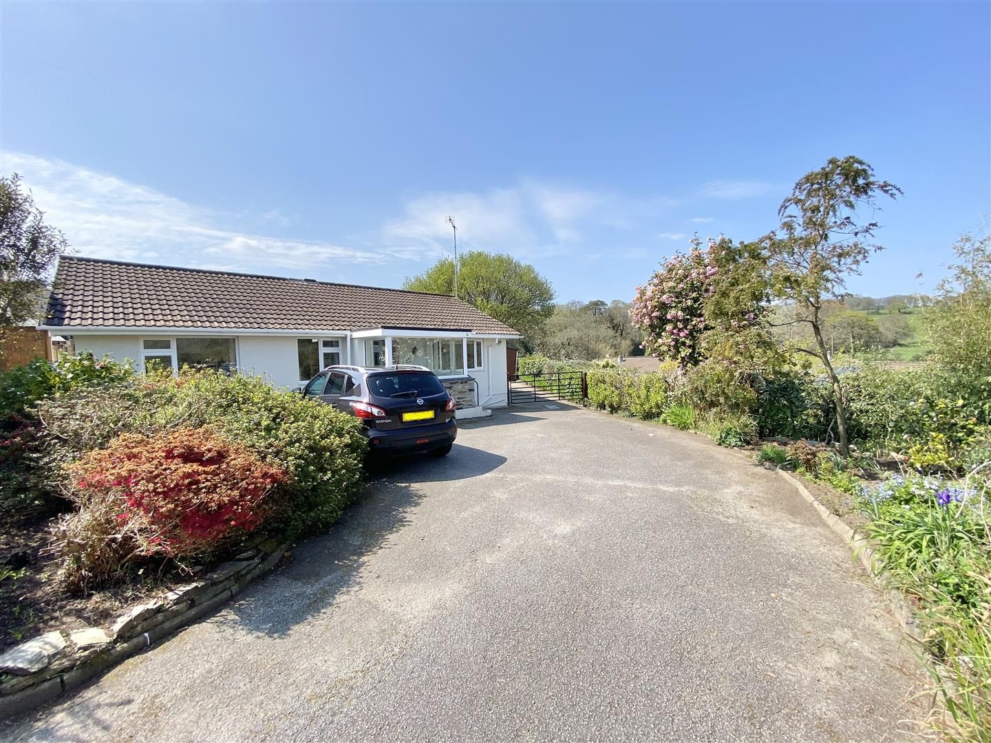 3 bed detached bungalow for sale in Park Crescent, Ponsanooth, Truro