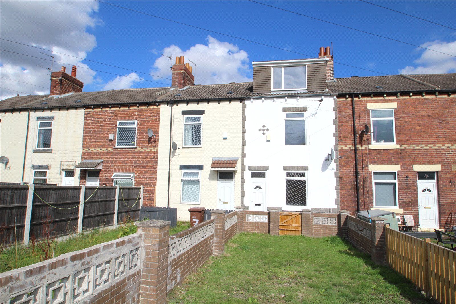 3 bed terraced house to rent in Longsight Terrace, Kinsley, Pontefract WF9 Zoopla
