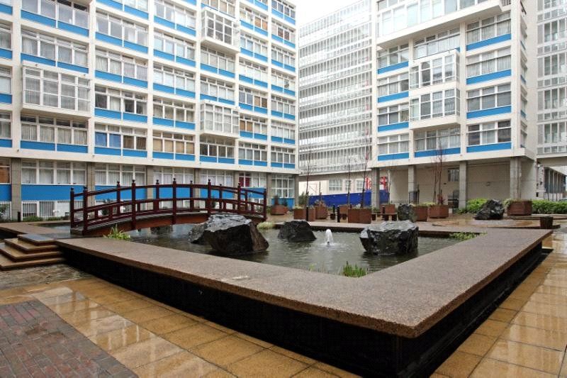 2 bed flat to rent in Metro Central Heights, 119 Newington Causeway