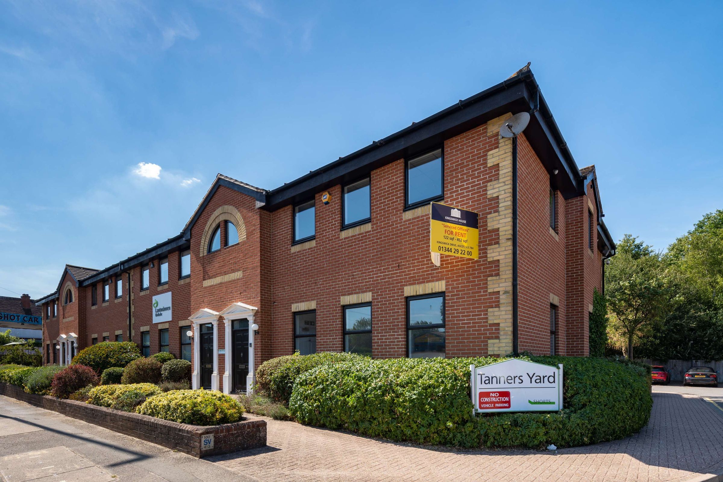 Office to let in 4 Tanners Yard, London Road, Bagshot GU19 Zoopla