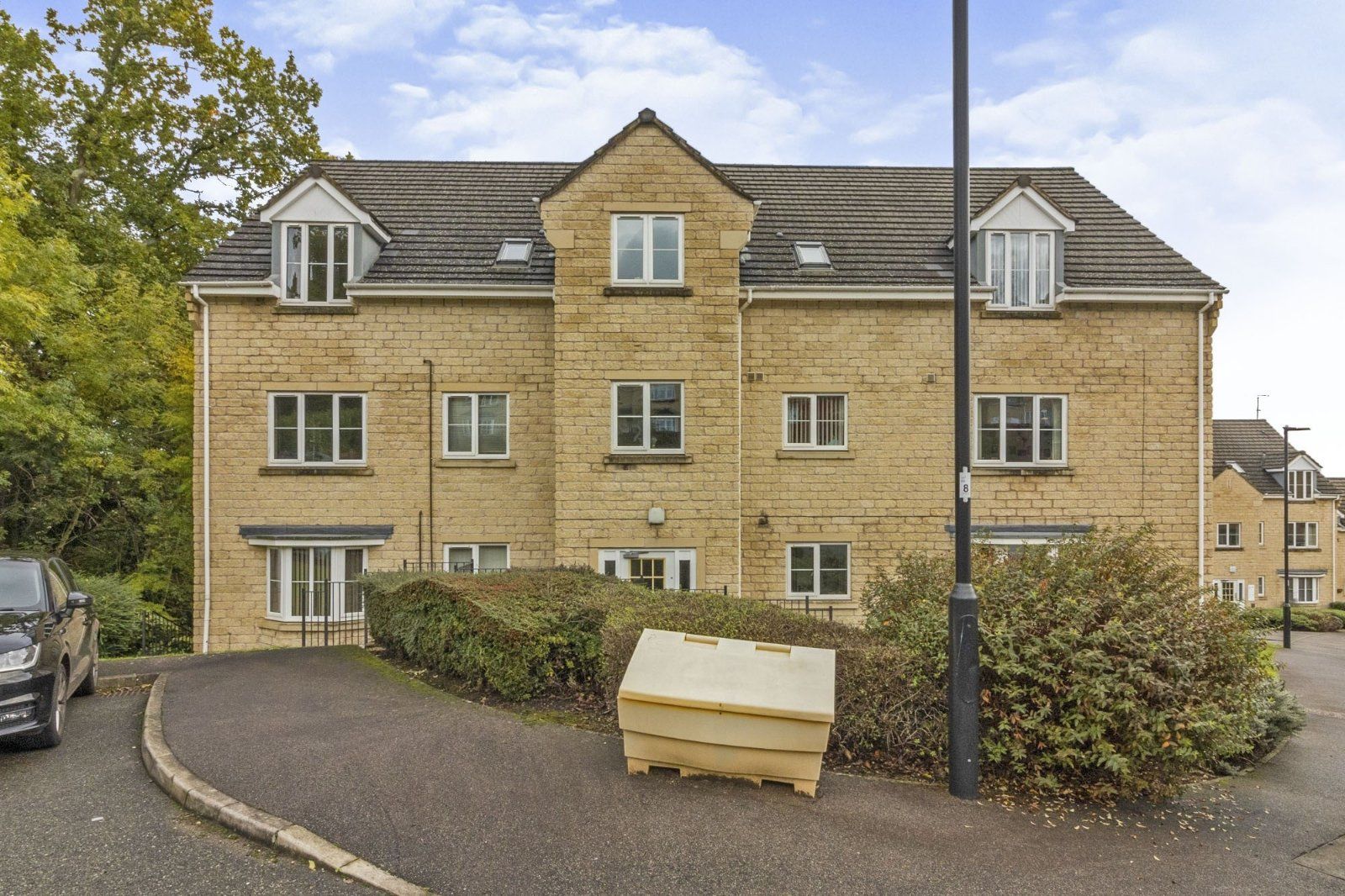 2 bed flat to rent in Queenswood Road, Sheffield, South Yorkshire S6