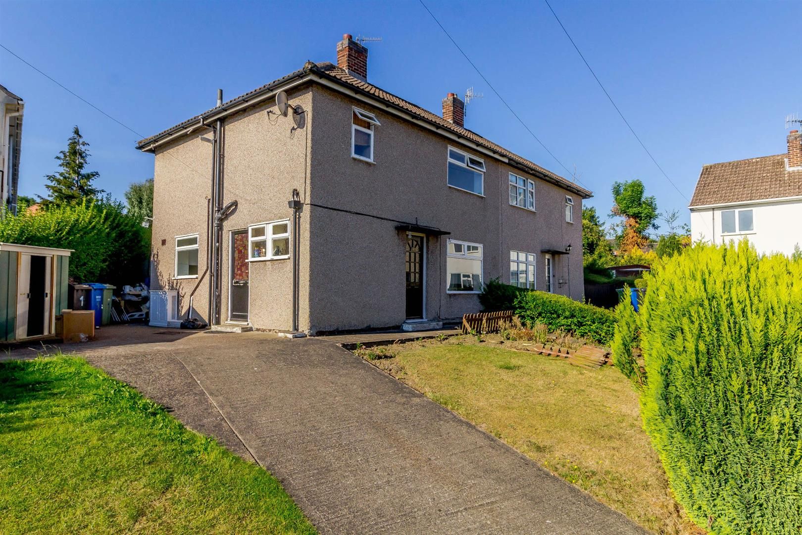 3 bed semidetached house for sale in Dorset Avenue, Brimington