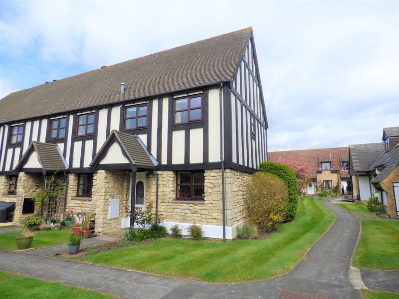 2 bed end terrace house for sale in Fieldcourt Farmhouse, Courtfield