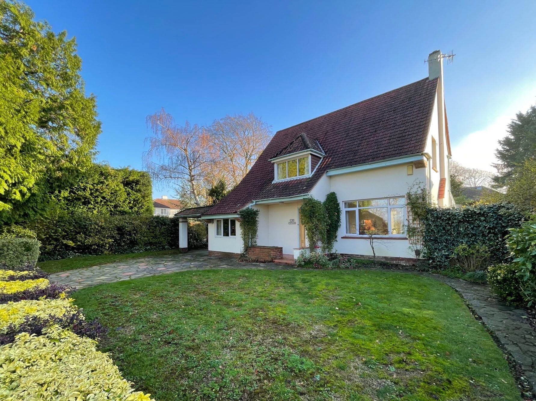 4 bed detached house to rent in Fir Tree Road, Leatherhead KT22 Zoopla