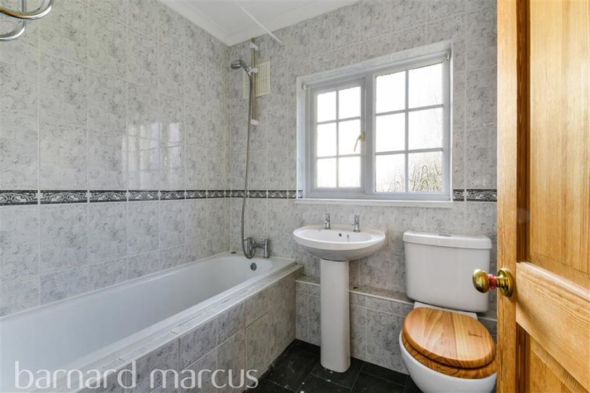 3 bed terraced house for sale in Tylers Close, Godstone RH9 Zoopla