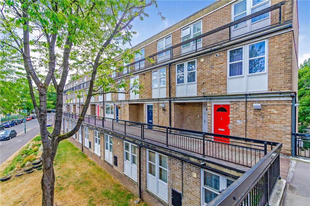 2 bed flat for sale in Hulverston Close, Belmont, Sutton SM2 Zoopla