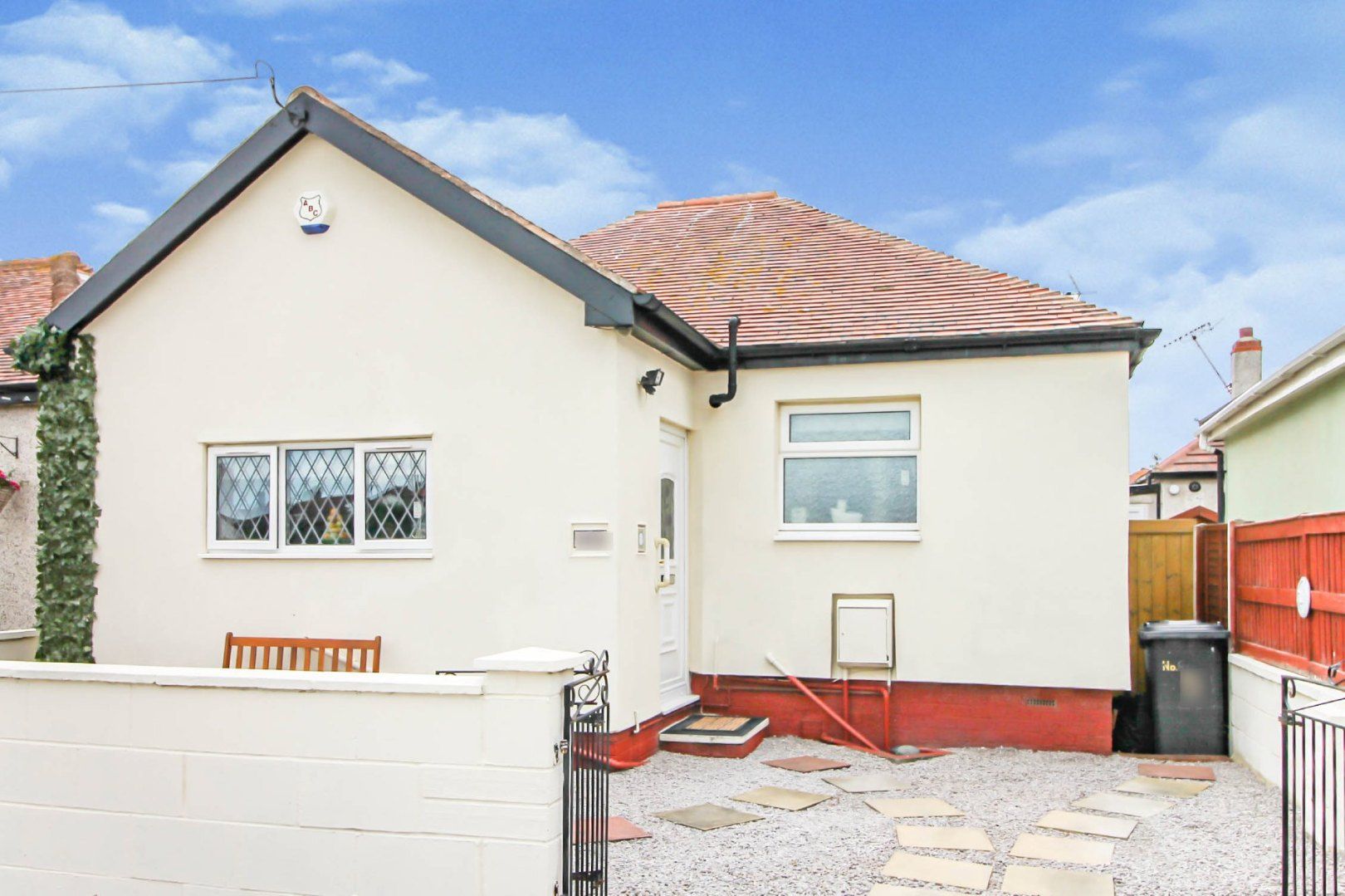 2 bed bungalow for sale in Woodside Avenue, Kinmel Bay, Rhyl LL18 Zoopla