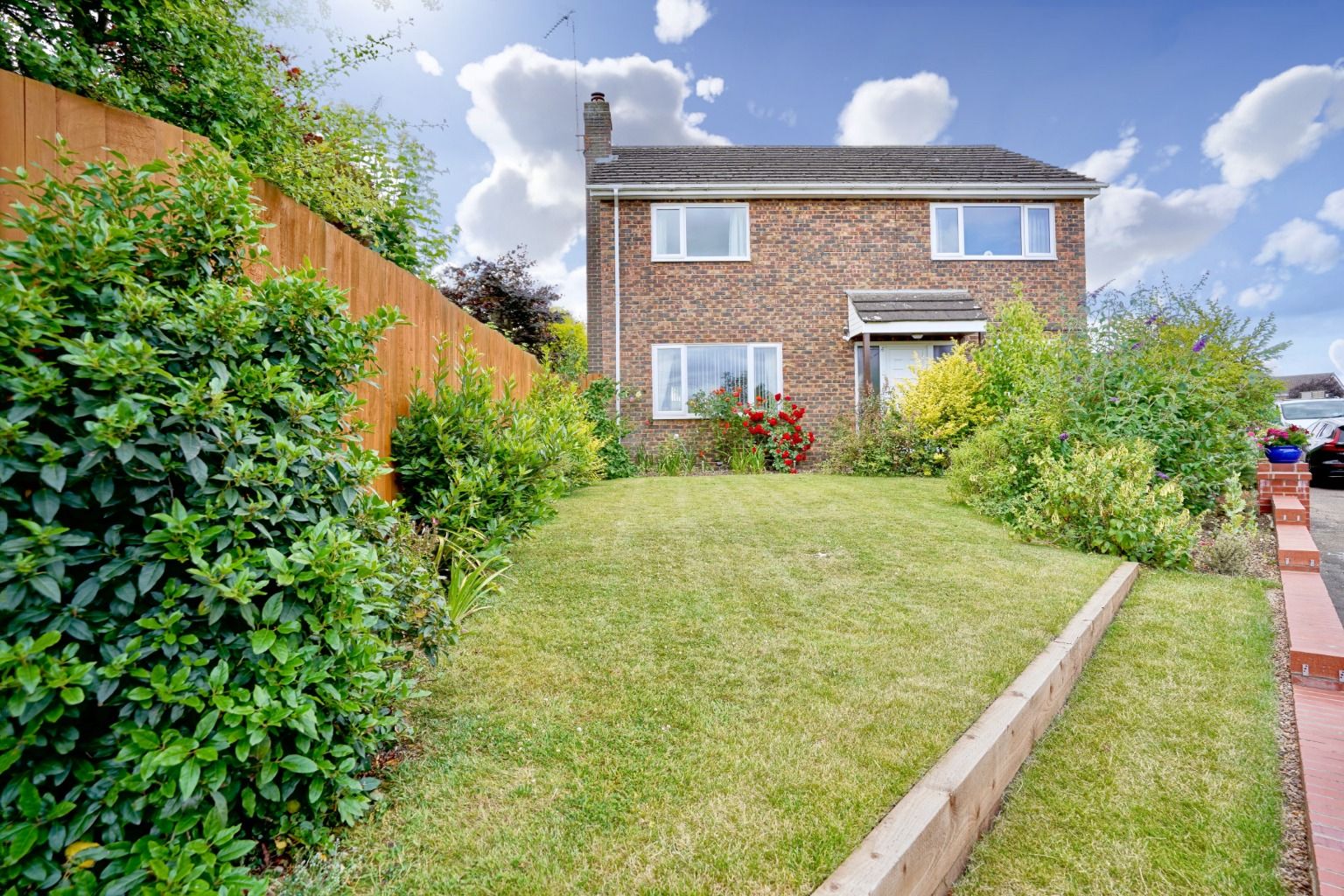 4 bed detached house for sale in Hillside Close, Ellington, Huntingdon