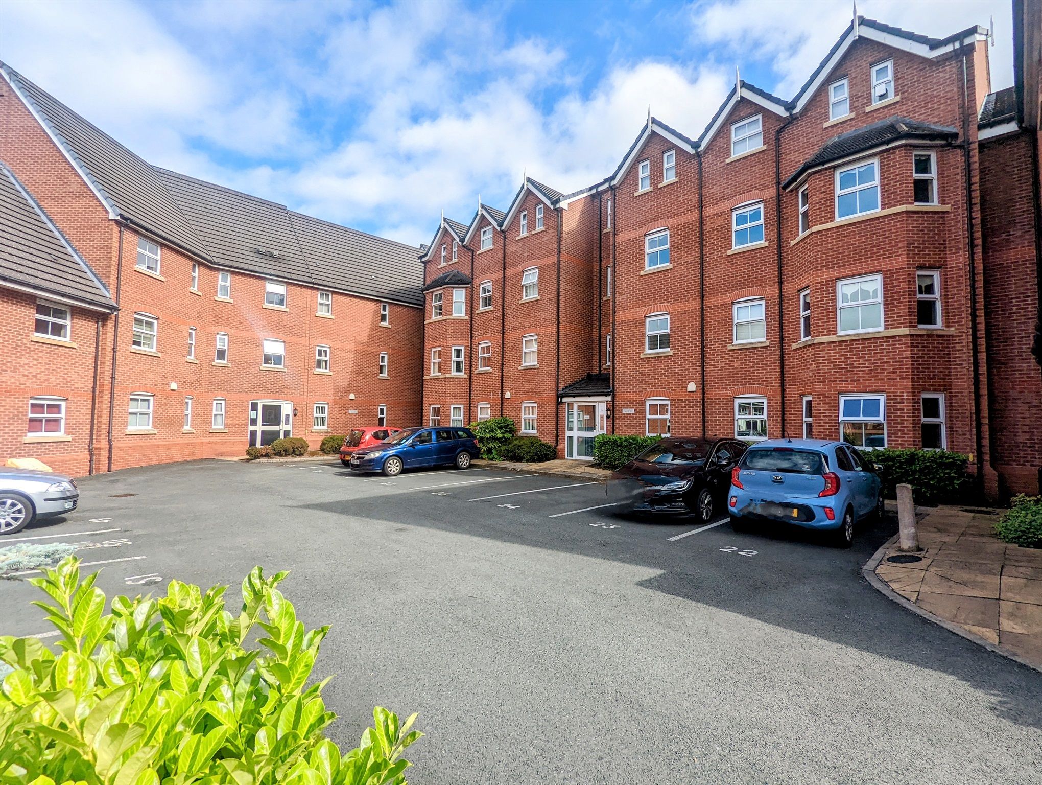 2 bed flat for sale in Moss Hey, Spital, Wirral CH63 Zoopla