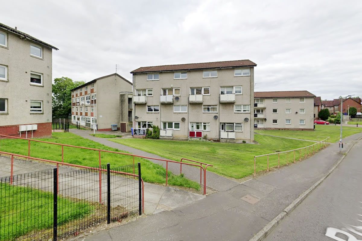 4 bed flat for sale in Portfolio Of Two Tenanted Flats, Rutherglen