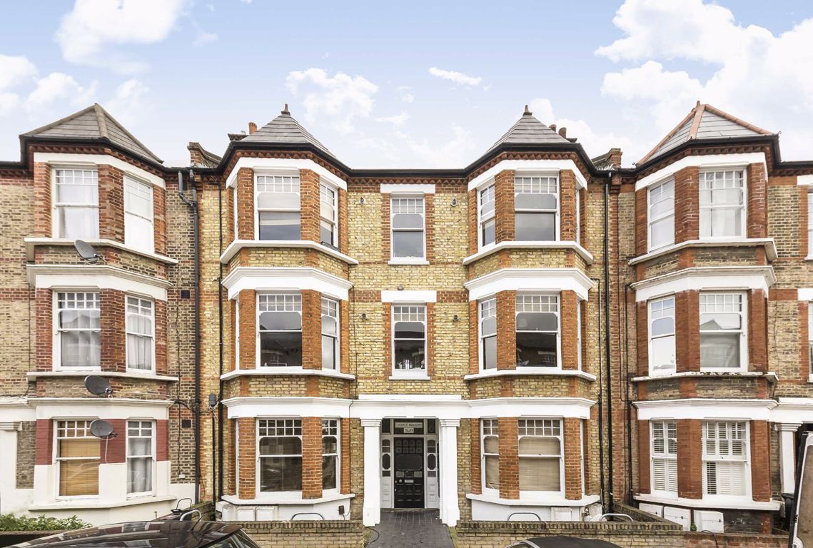 3 bed flat to rent in Edgeley Road, London SW4 Zoopla