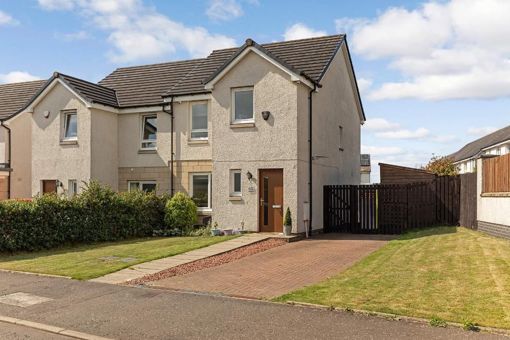 3 bed semidetached house for sale in Springbank Crescent, Belvidere