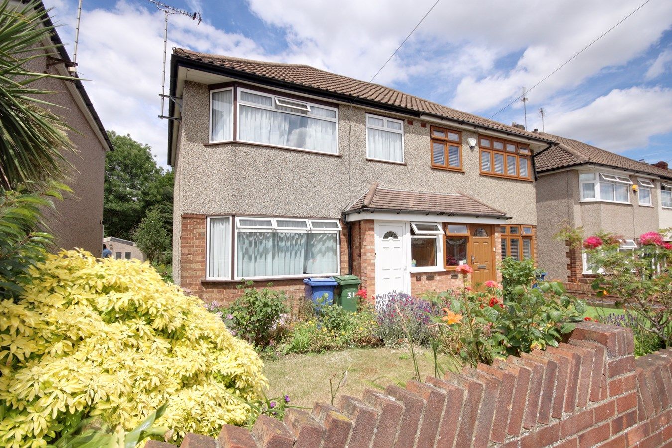 3 bed semidetached house for sale in Hanford Road, Aveley RM15 Zoopla
