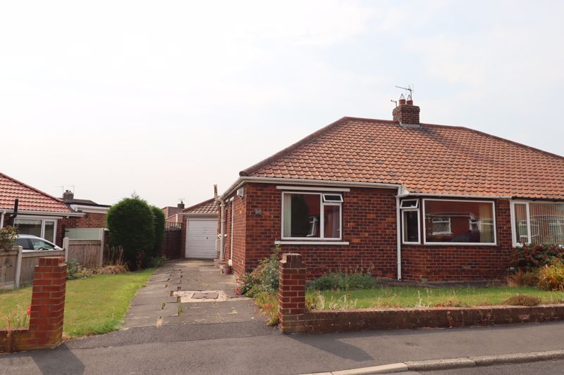 2 bed semidetached bungalow for sale in Shannon Crescent, Fairfield