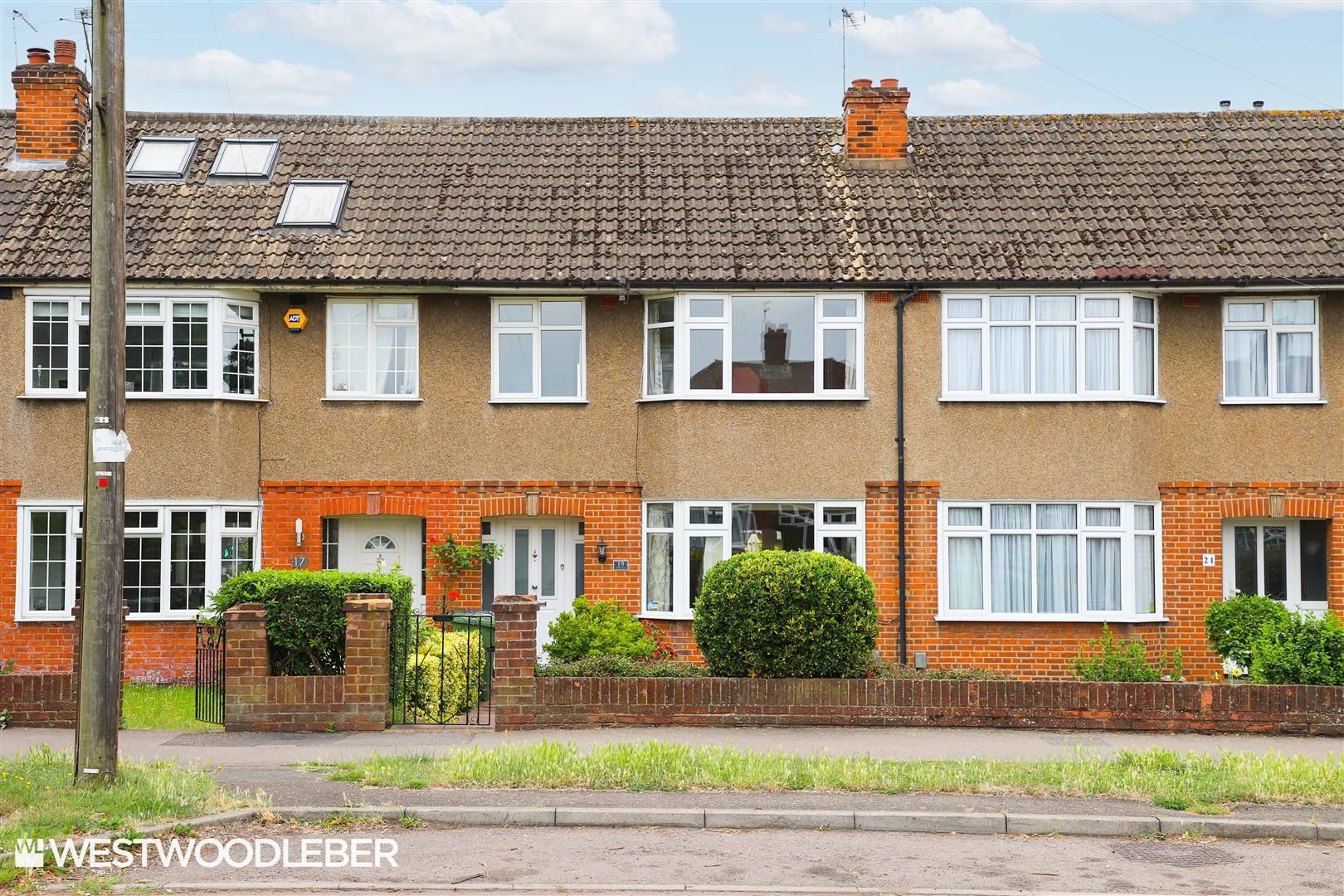 3 bed terraced house for sale in Goffs Lane, Goffs Oak, Waltham Cross