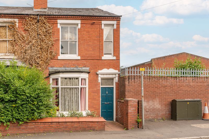 2 bed semidetached house for sale in Union Street, Stourbridge, West
