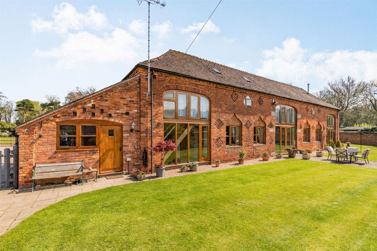 5 bed detached house for sale in Wolseley Bridge, Stafford