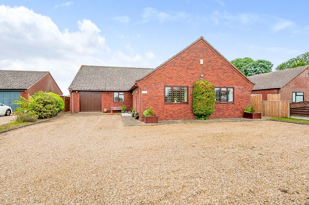 4 bed detached bungalow for sale in School Road, Terrington St. John, Wisbech PE14 Zoopla