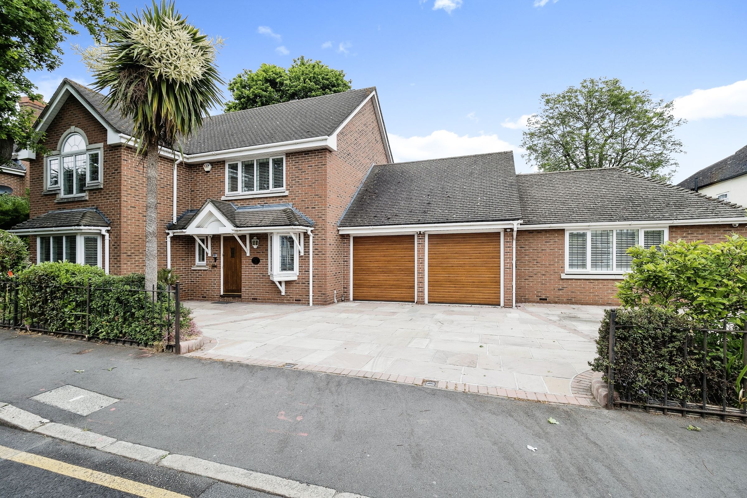 4 bed detached house for sale in Slewins Lane, Hornchurch RM11 Zoopla
