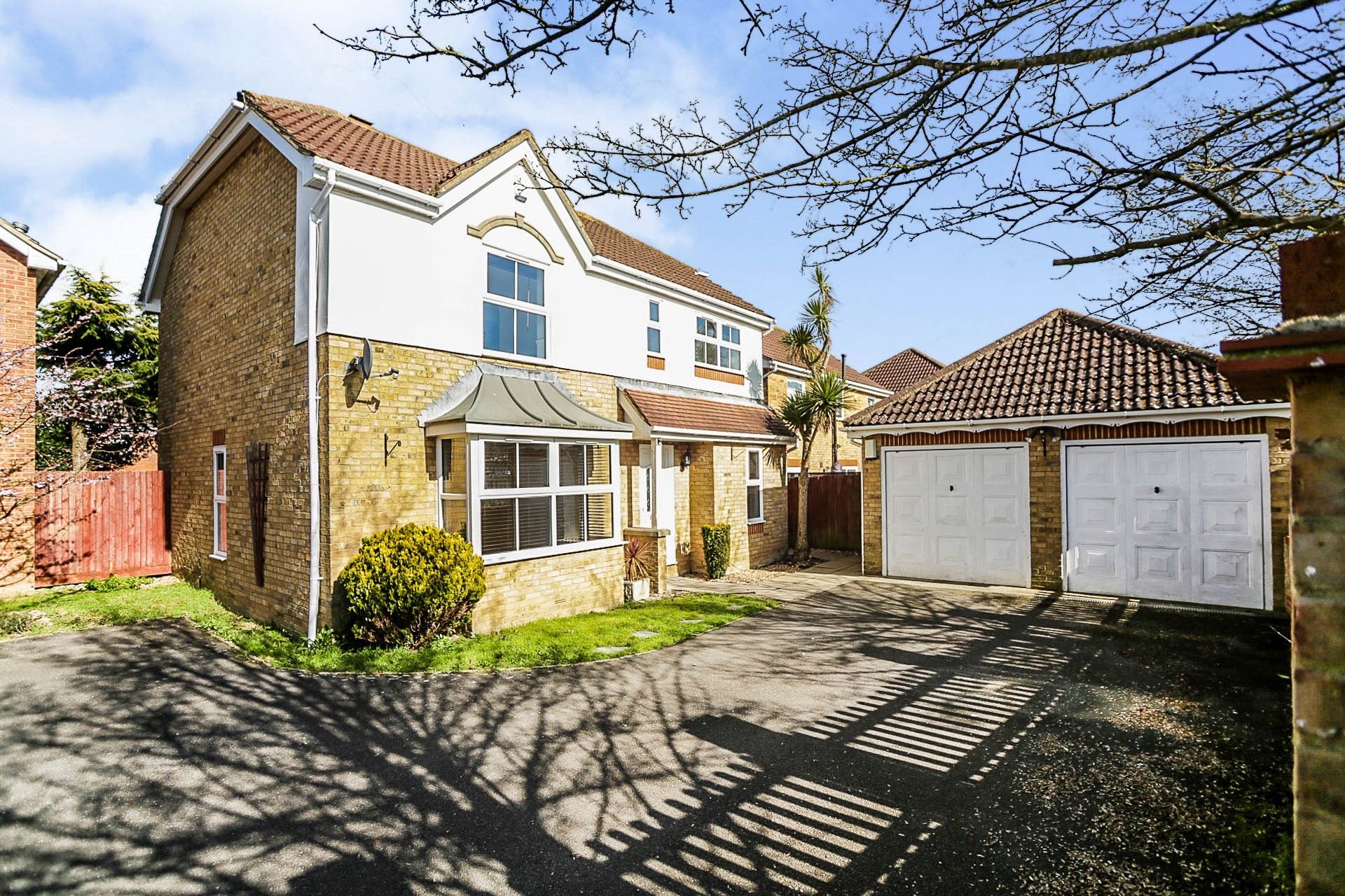 4 bed detached house for sale in Chestnut Lane, Kingsnorth, Ashford