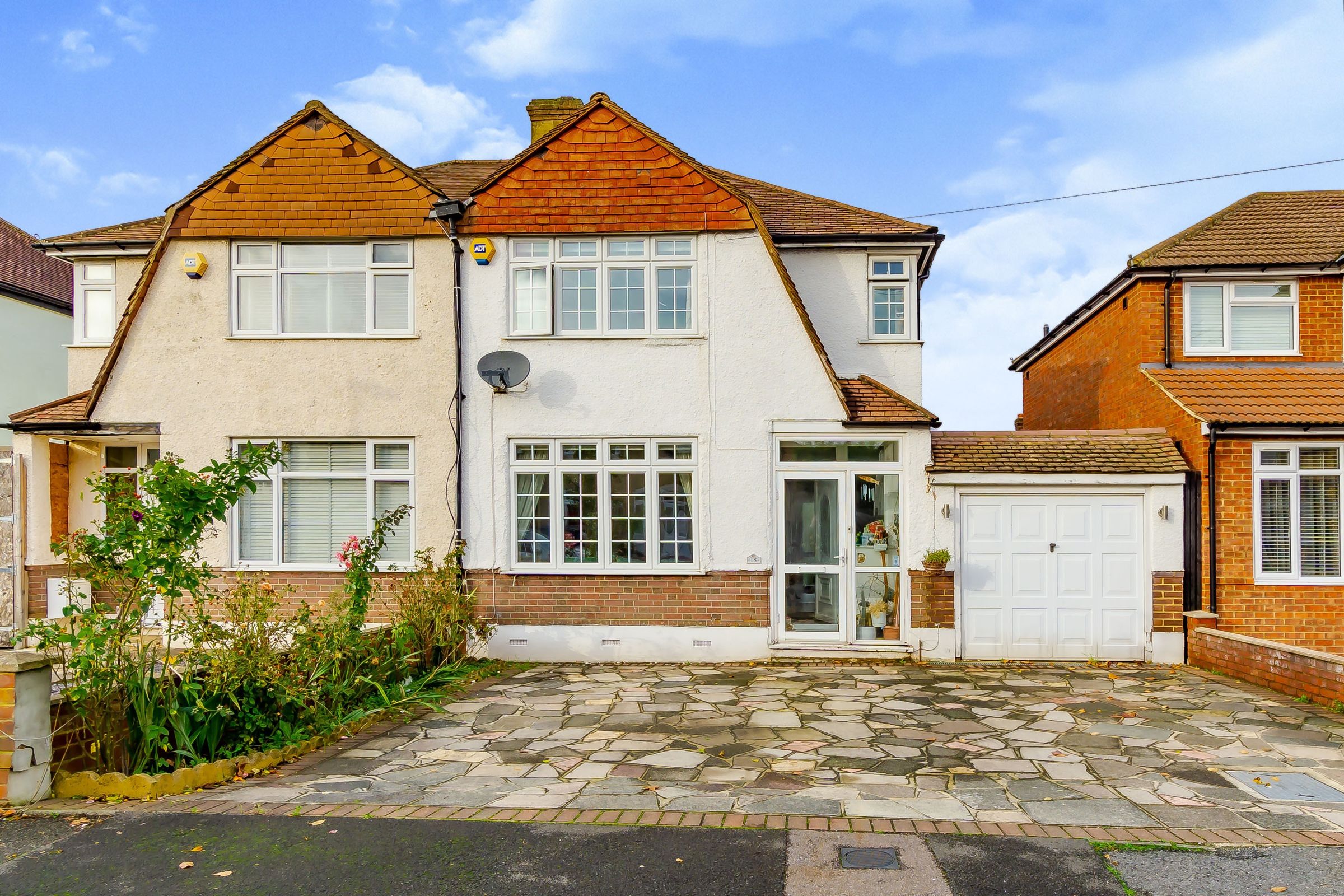 3 bed semidetached house for sale in Aldersmead Avenue, Shirley