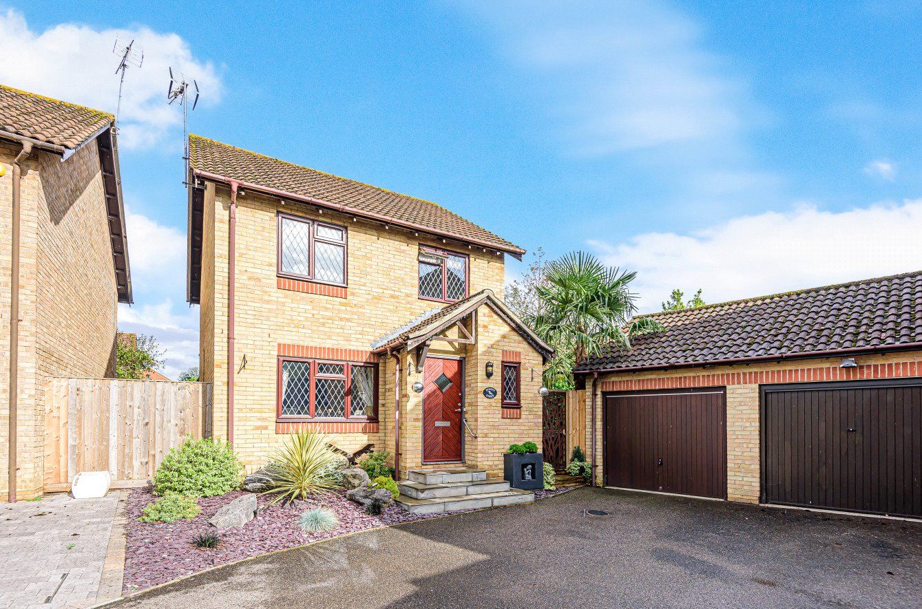 3 bed detached house for sale in Burpham, Guildford, Surrey GU4 Zoopla