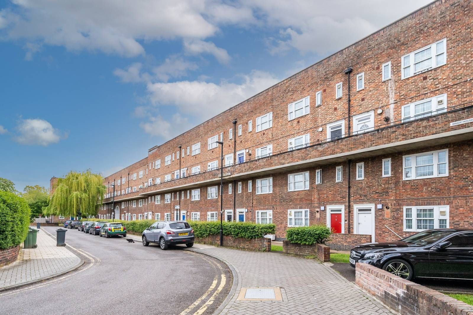 Worsopp Drive, Clapham High Street, London SW4  