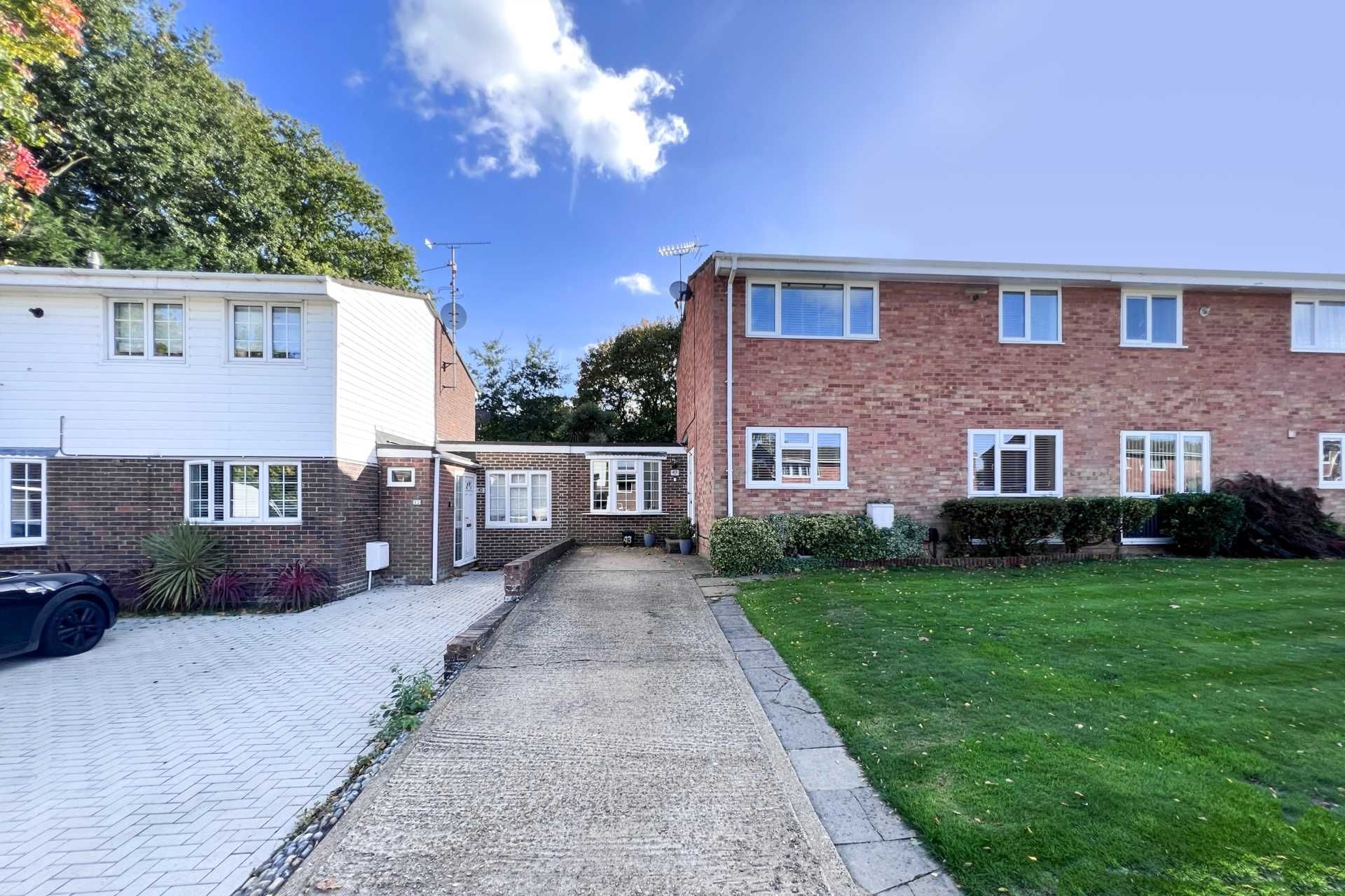 3 bed semidetached house for sale in Wylam, Bracknell RG12 Zoopla
