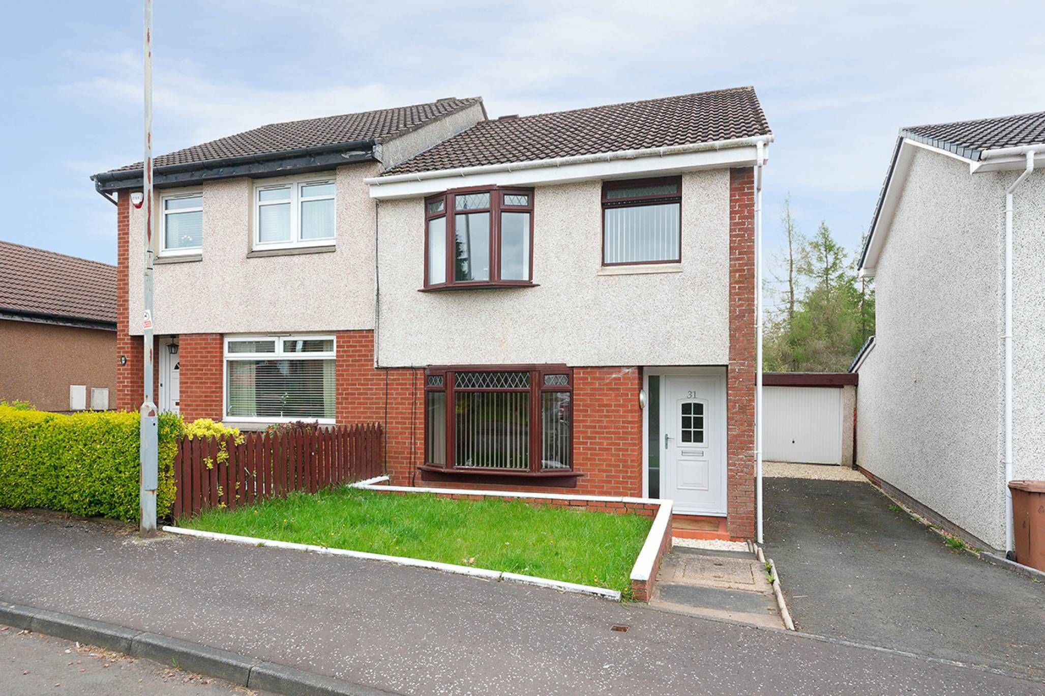 3 bed semidetached house for sale in Mccallum Gardens, Bellshill