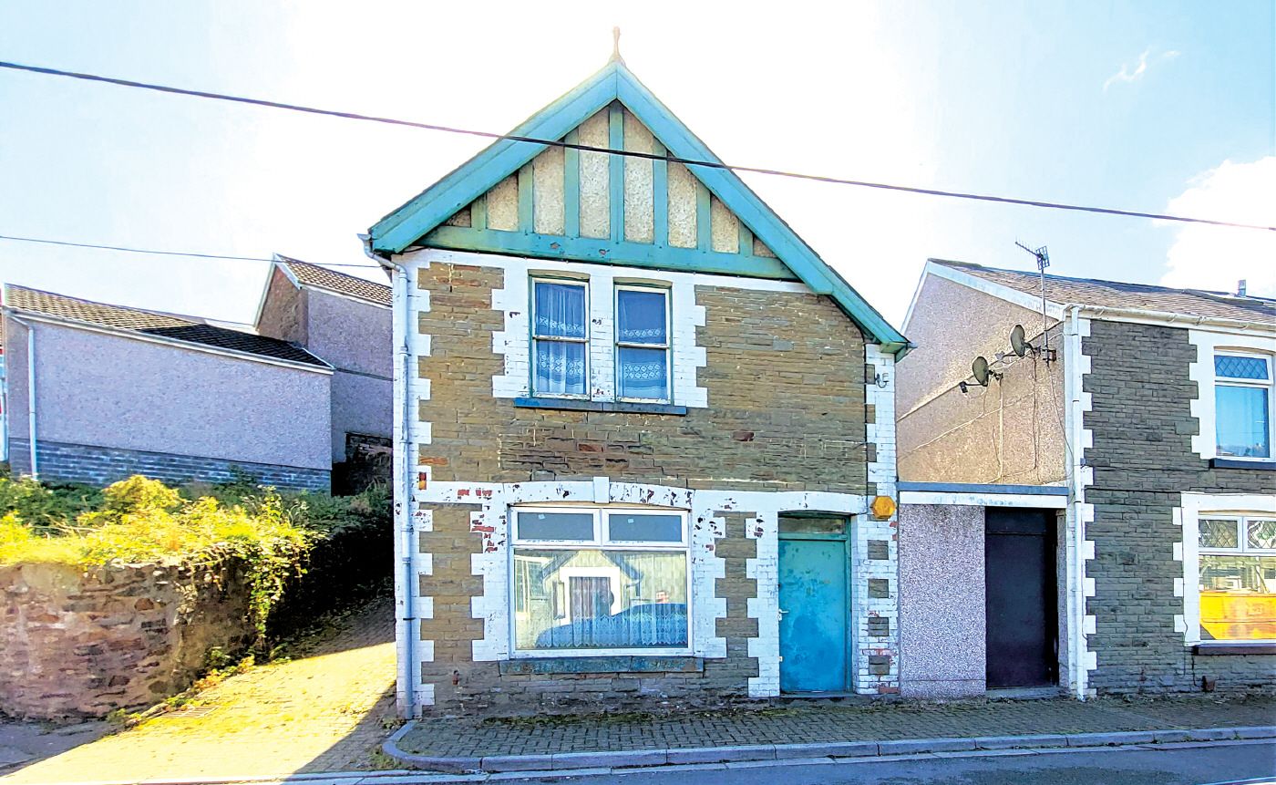 2 bed linkdetached house for sale in Graig Street, Graig, Pontypridd