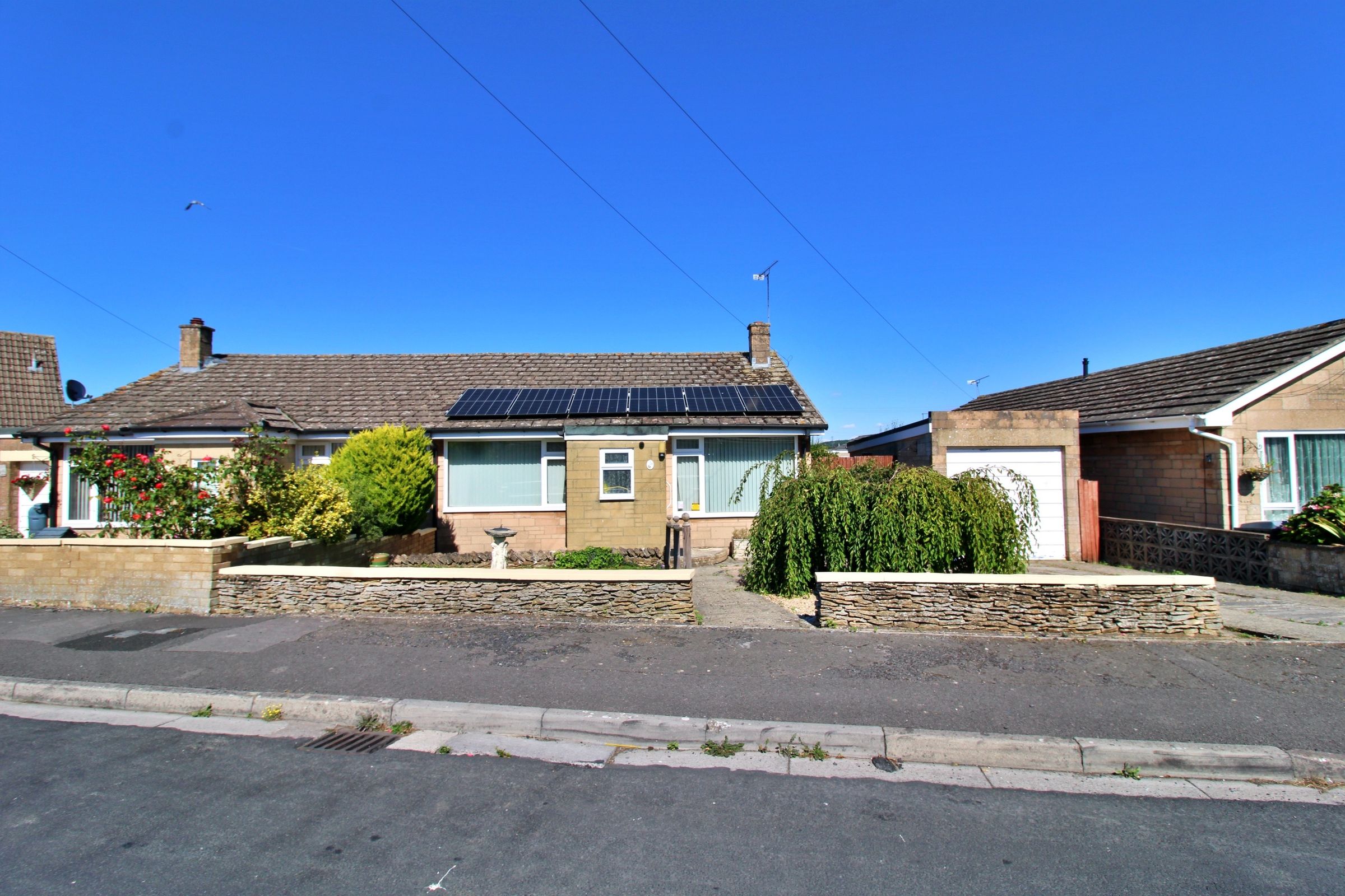 2 bed semidetached bungalow for sale in Sherwood Avenue, Melksham