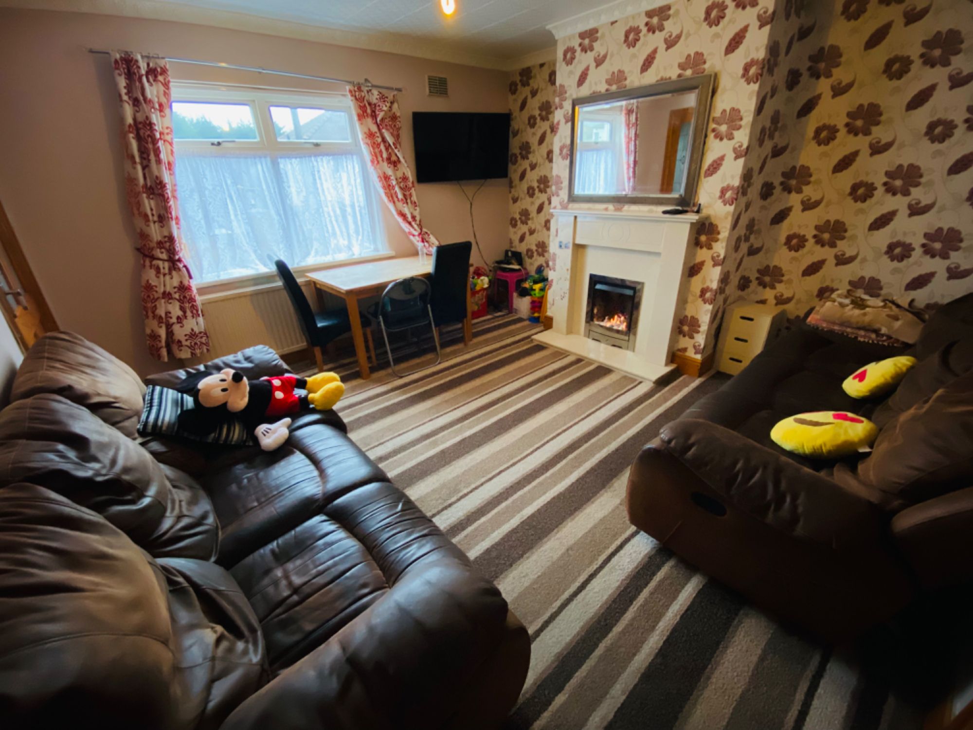 4 bed semidetached house for sale in Hill Top Estate, Heckmondwike