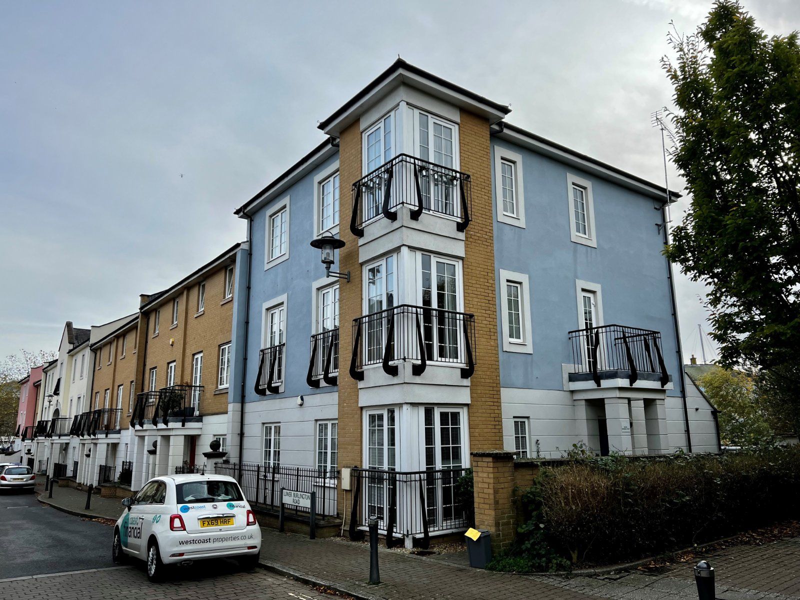 2 bed flat for sale in Lower Burlington Road, Portishead, Bristol
