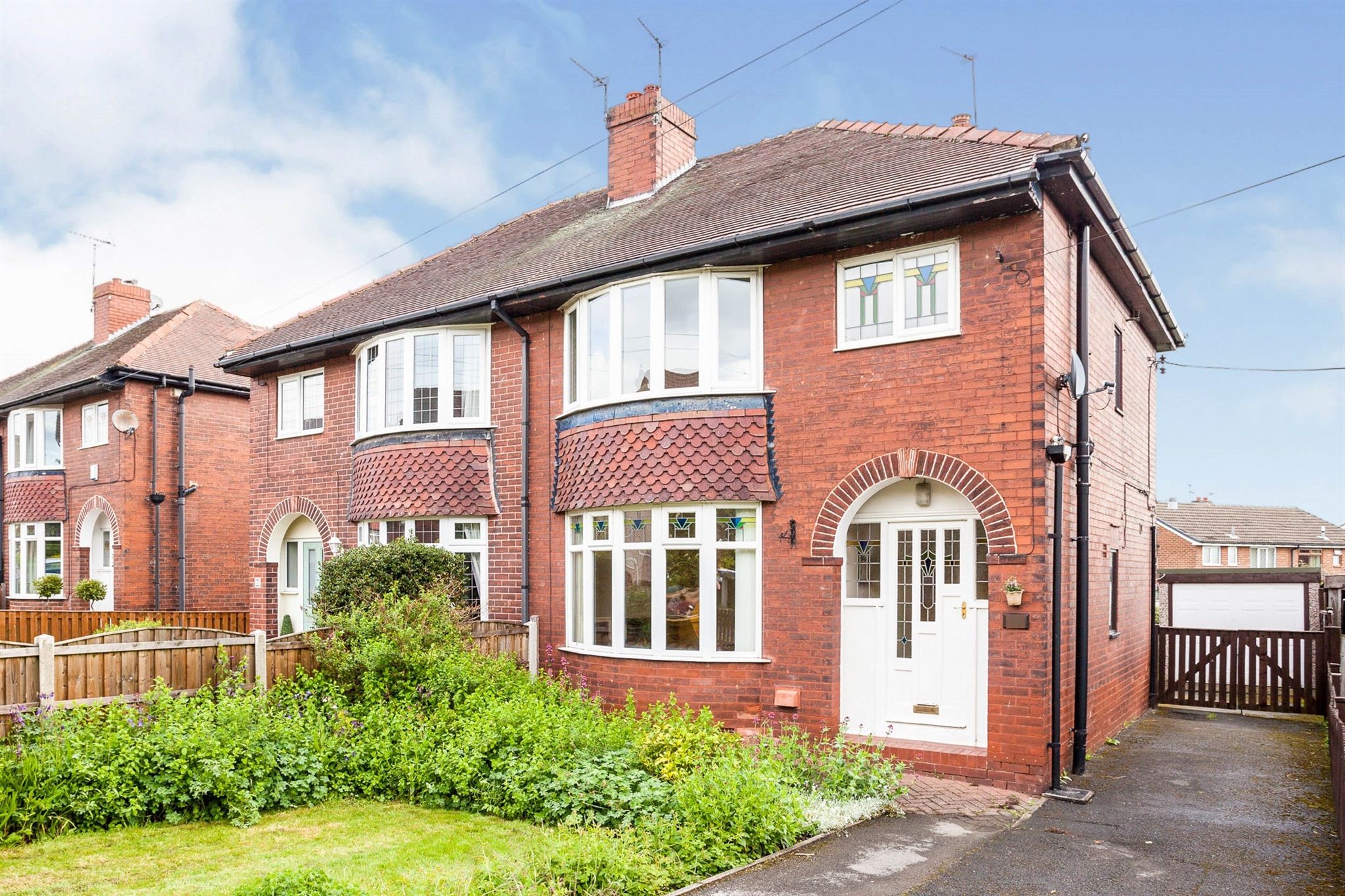 3 bed semidetached house for sale in High Green Road, Altofts