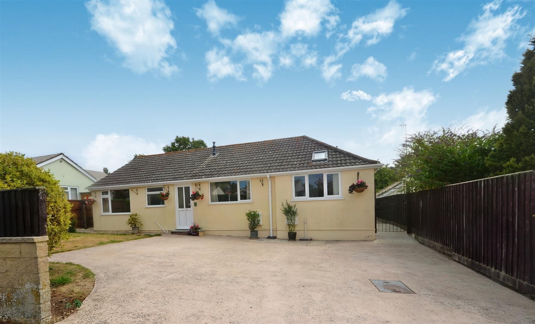 2 bed detached bungalow for sale in Plowman Close, Marnhull