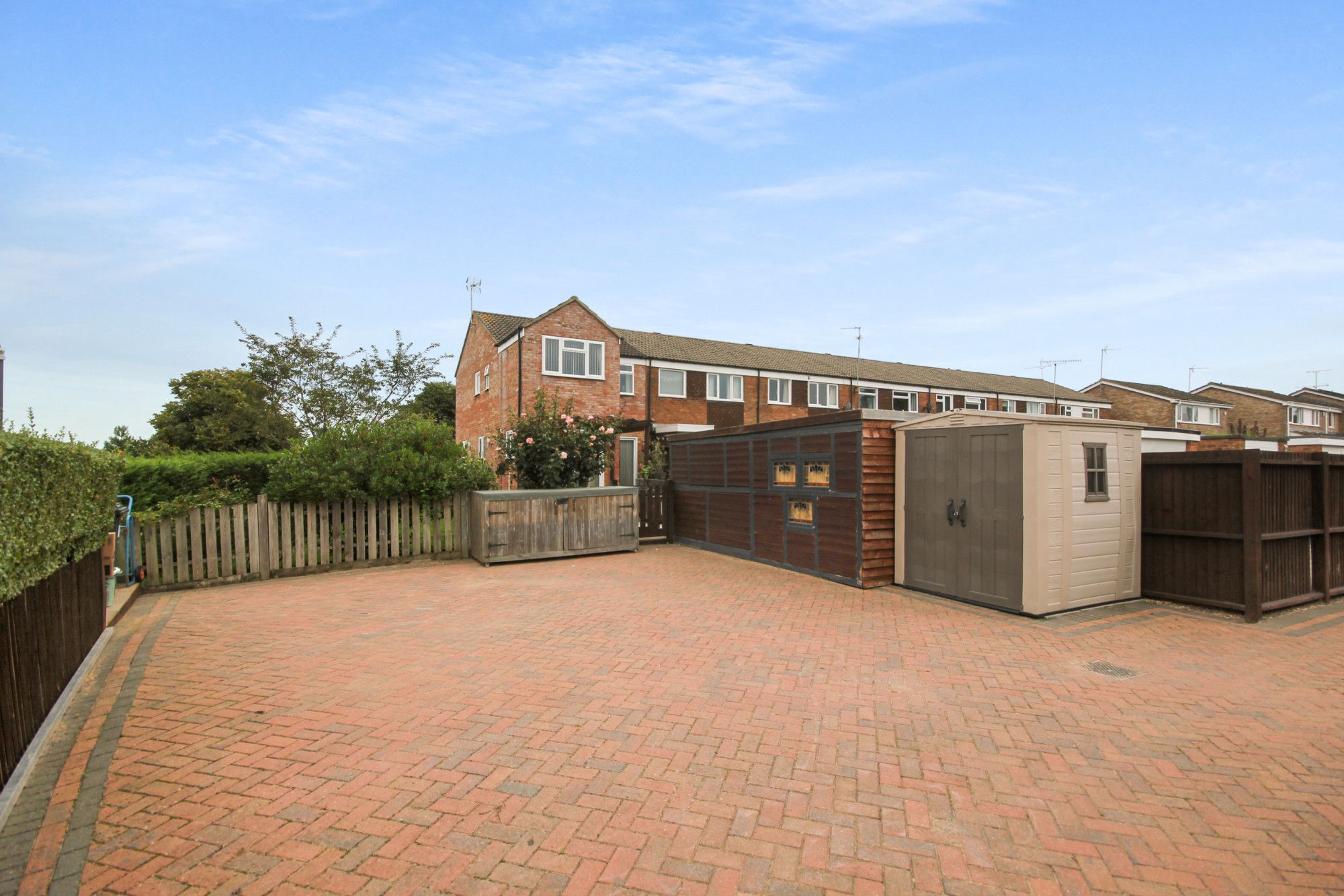 3 bed end terrace house to rent in Dovedale, Thornbury BS35 Zoopla