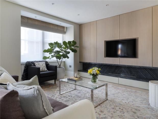 Park Mansions, 141 Knightsbridge, Knightsbridge, London SW1X