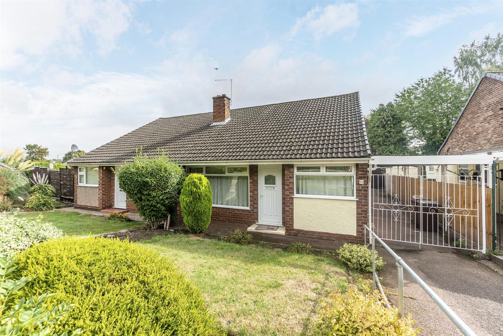 3 bed semidetached bungalow for sale in Brookthorpe Way, Wilford